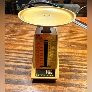 VTG Borg Dietetic Kitchen Scale - Yellow Cream